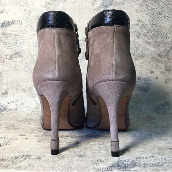 Etienne Aigner suede booties - Picture 5 of 13